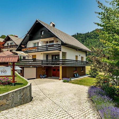 Apartment Valy - Free Bikes, Relaxing Terrace & Near Bled Eksteriør billede