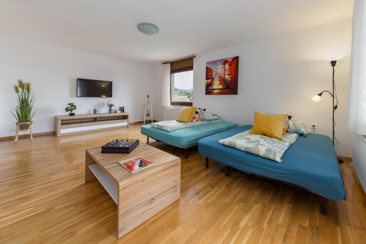 Apartment Valy - Free Bikes, Relaxing Terrace & Near Bled Eksteriør billede