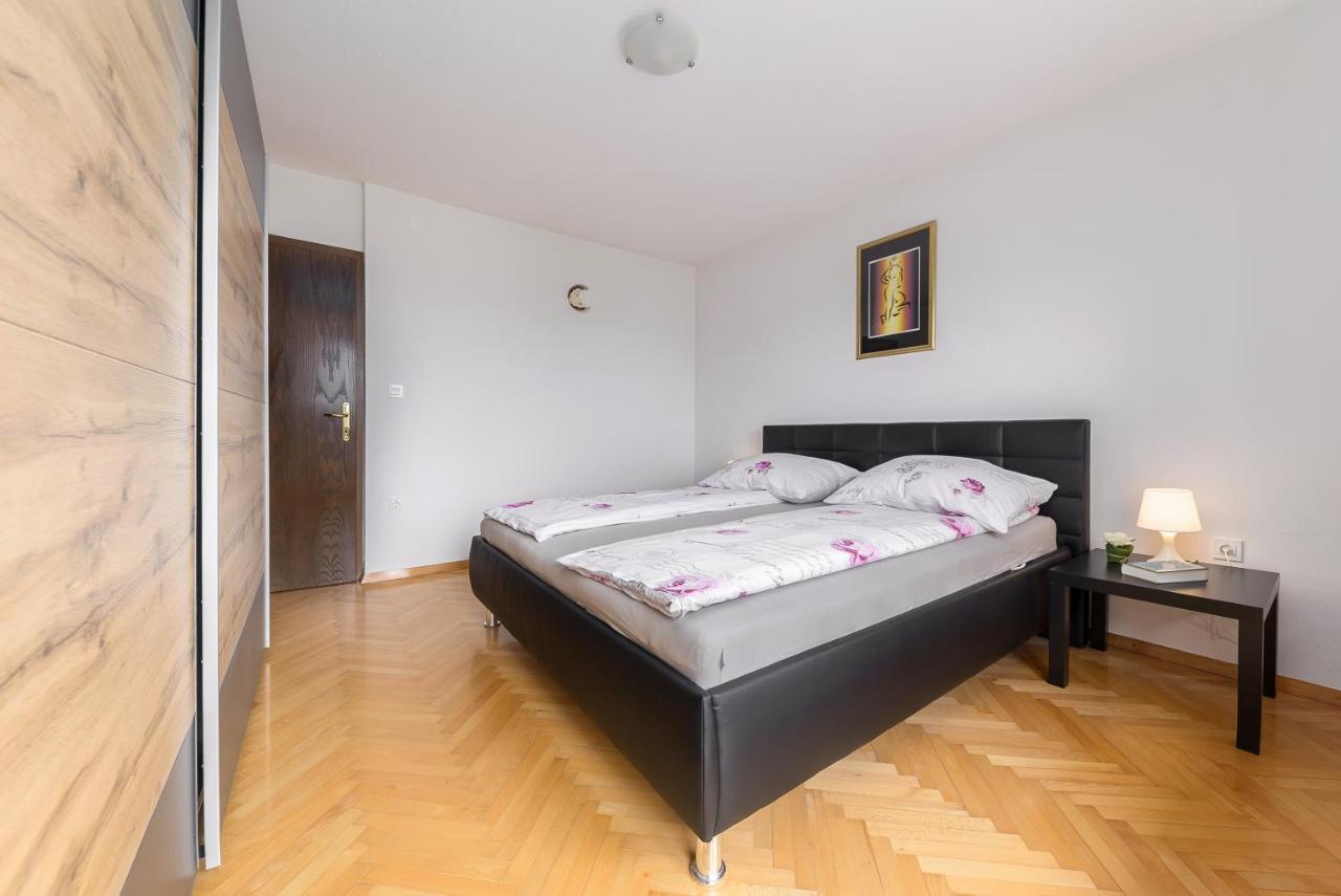 Apartment Valy - Free Bikes, Relaxing Terrace & Near Bled Eksteriør billede