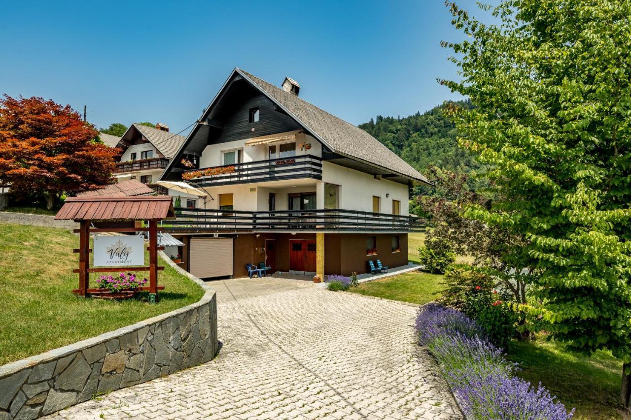 Apartment Valy - Free Bikes, Relaxing Terrace & Near Bled Eksteriør billede